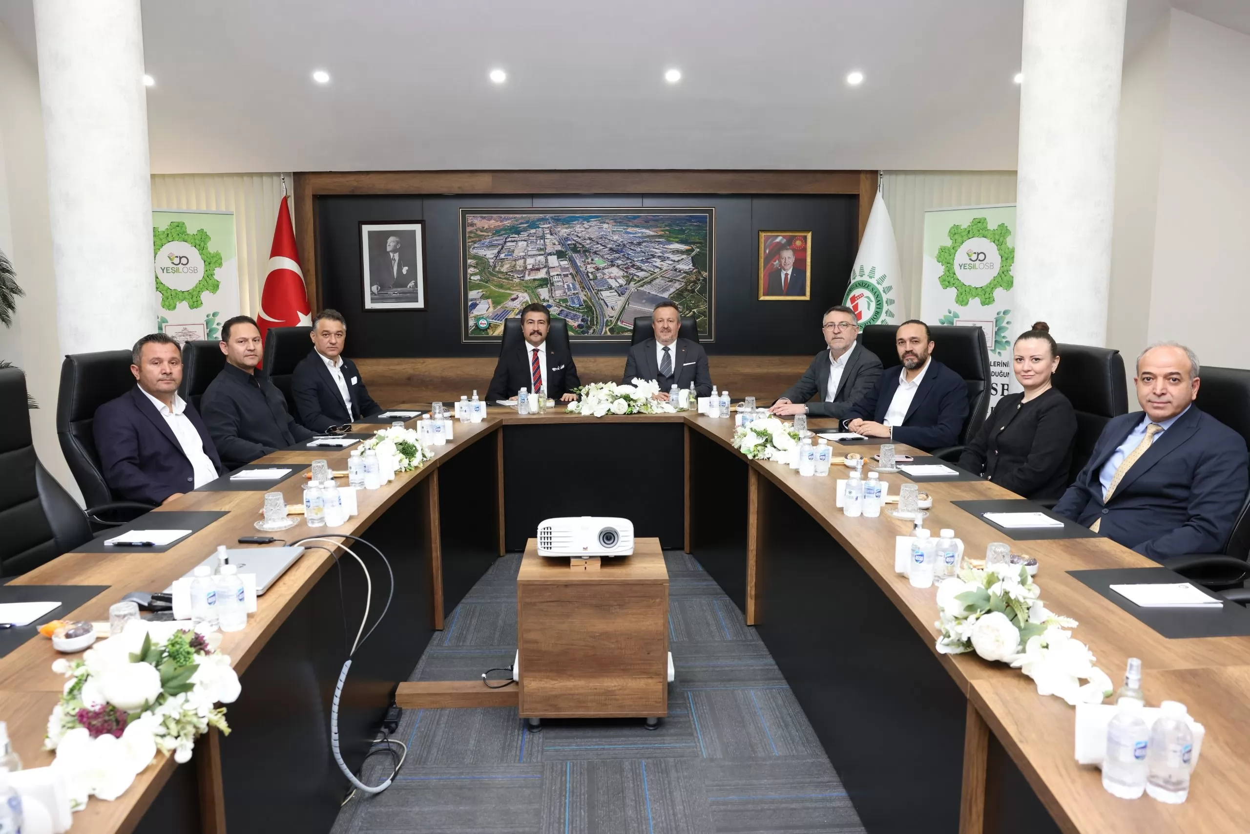 DENİZLİ MİLLETVEKİLİ CAHİT ÖZKAN’DAN DENİZLİ OSB’YE TEBRİK ZİYARETİ