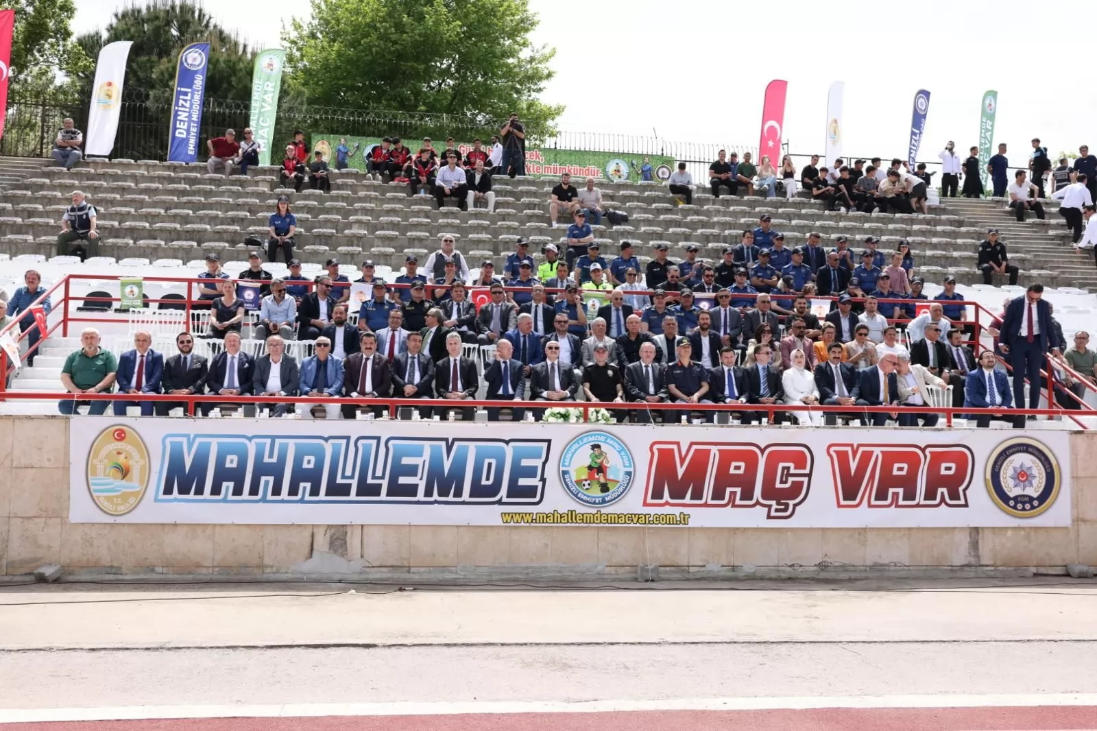MAHALLEMDE MAÇ VAR PROJESİ’NDE İLK MAÇ HEYECANI BAŞLADI