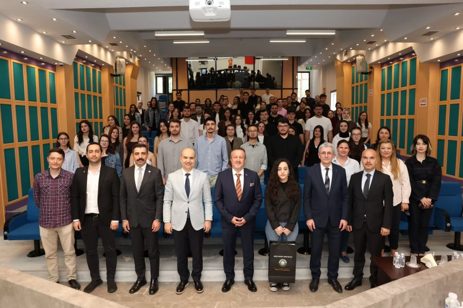 PAÜ’LÜ ÖĞRENCİLER, DENİZLİ OSB YÖNETİM KURULU BAŞKANI SELİM YAYMANOĞLU İLE BULUŞTU