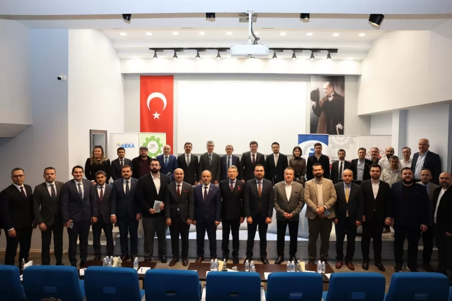 DENİZLİ OSB’DE SANAYİNİN GELECEĞİ YAPAY ZEKÂ İLE ŞEKİLLENİYOR